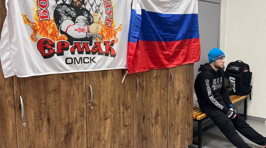 Омич Киоссе удивил коротким боем против казахстанца Кабдрахманова Омич Киоссе удивил коротким боем против казахстанца Кабдрахманова