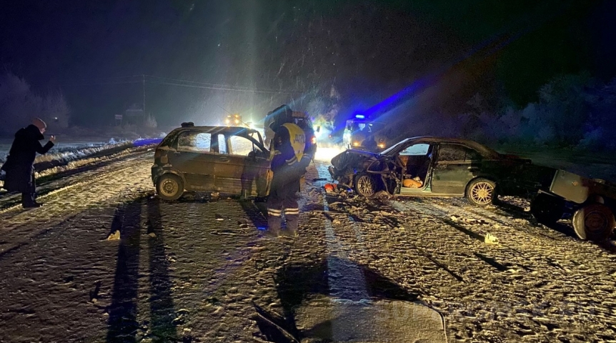 Происшествия в Омске В жутком лобовом ДТП под Омском погибла женщина-водитель