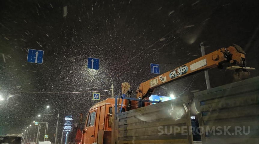 Погода в Омске На Омск обрушился ночной снегопад