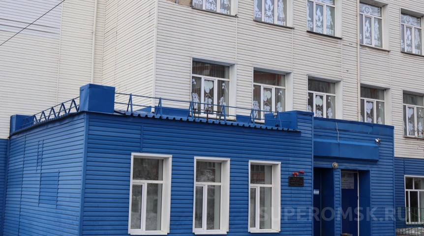 В омской школе нашли миграционное нарушение В омской школе нашли миграционное нарушение