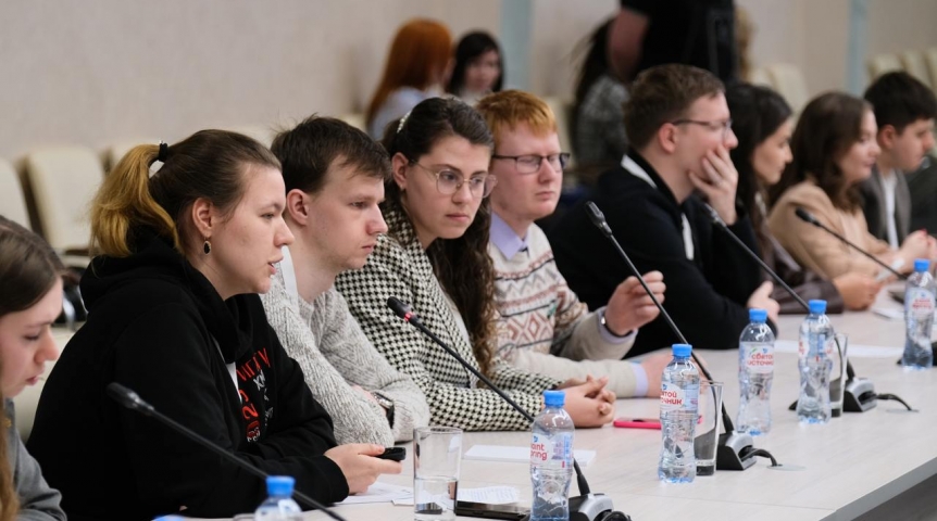 Новости образования В Омске подведены итоги первого этапа кейс-челленджа в рамках Сибирского слета химиков