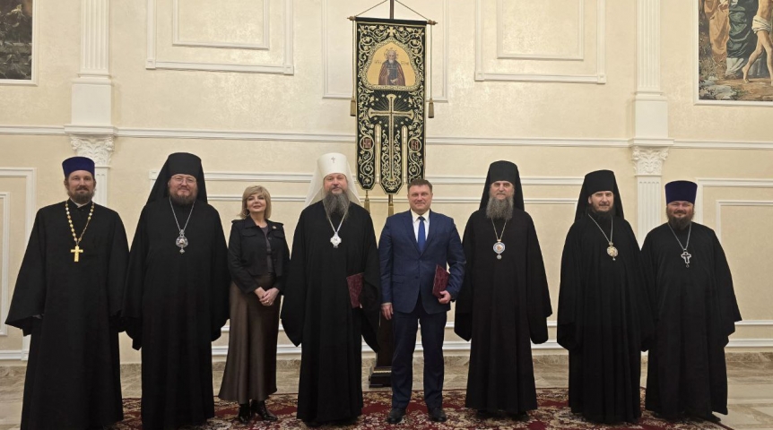В Омской области подписано соглашение о сотрудничестве Минздрава и церкви В Омской области подписано соглашение о сотрудничестве Минздрава и церкви