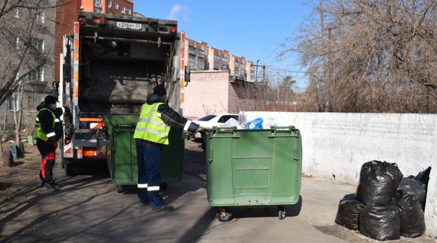 Общество Регоператор усилит вывоз мусора в майские праздники