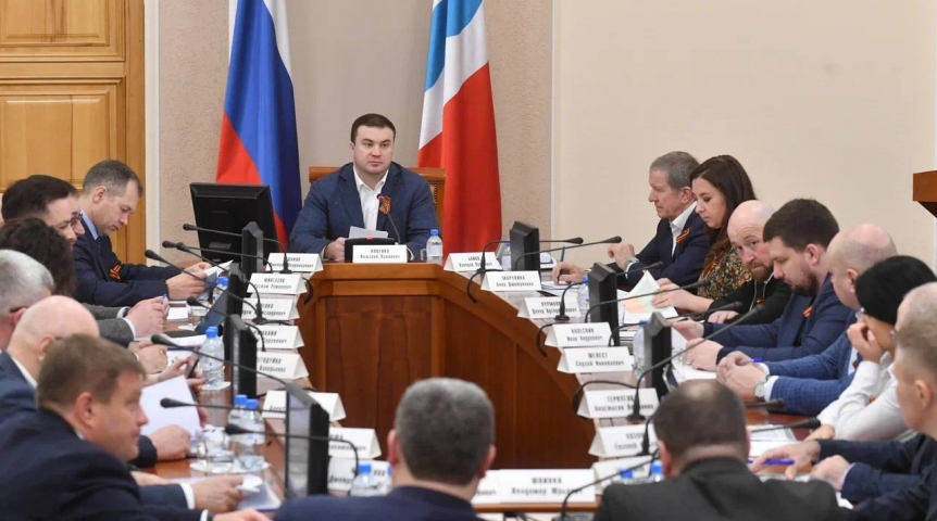 Омский губернатор Хоценко запросил самый сложный участок для субботника Омский губернатор Хоценко запросил самый сложный участок для субботника