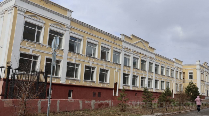 Город В старом кадетском корпусе Омска начался демонтаж