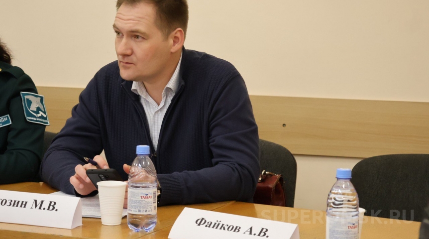 По обрушению аварийного дома на Звездова к следователю вызвали замглавы омского ДГХ
