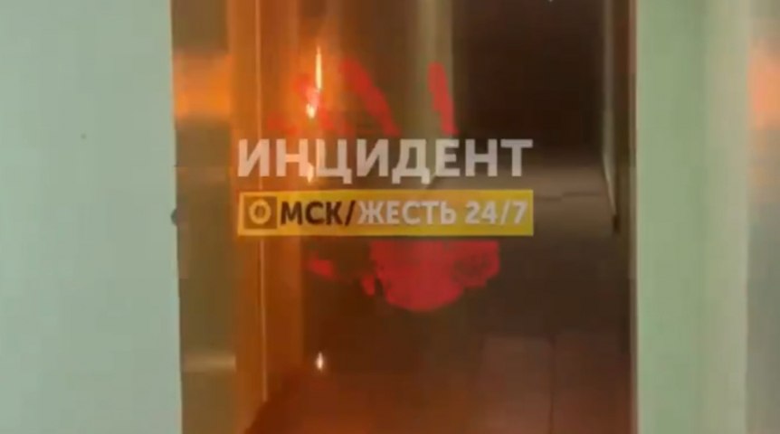 Во время перепадов электричества загорелась проводка в общежитии ОмГУ Во время перепадов электричества загорелась проводка в общежитии ОмГУ