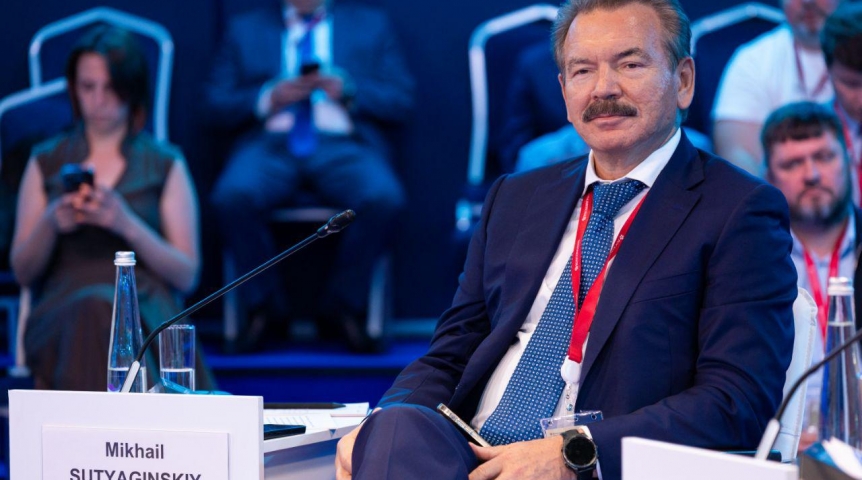 Михаил Сутягинский на ПМЭФ рассказал о развитии микрофлюидных технологий в России