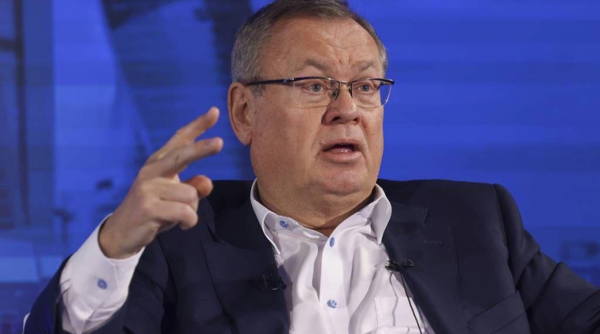 Участники сессии ВТБ на ПМЭФ-2025 обсудили новые точки роста для стран Глобального Юга Участники сессии ВТБ на ПМЭФ-2025 обсудили новые точки роста для стран Глобального Юга