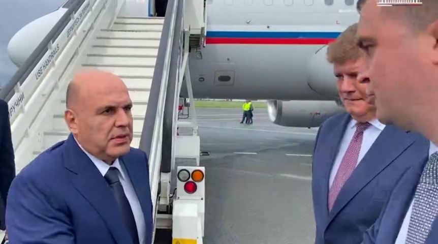 В Омск прибыл премьер-министр РФ Михаил Мишустин В Омск прибыл премьер-министр РФ Михаил Мишустин