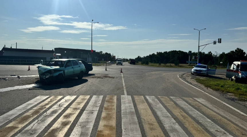 В жестком ДТП на трассе под Омском погиб пожилой водитель В жестком ДТП на трассе под Омском погиб пожилой водитель