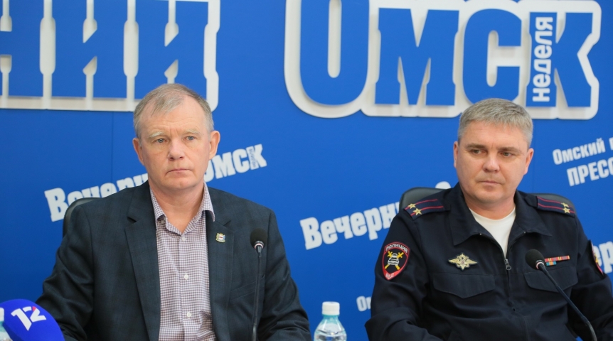 Общество Глава дептранса высказался о питбайках на омских дорогах