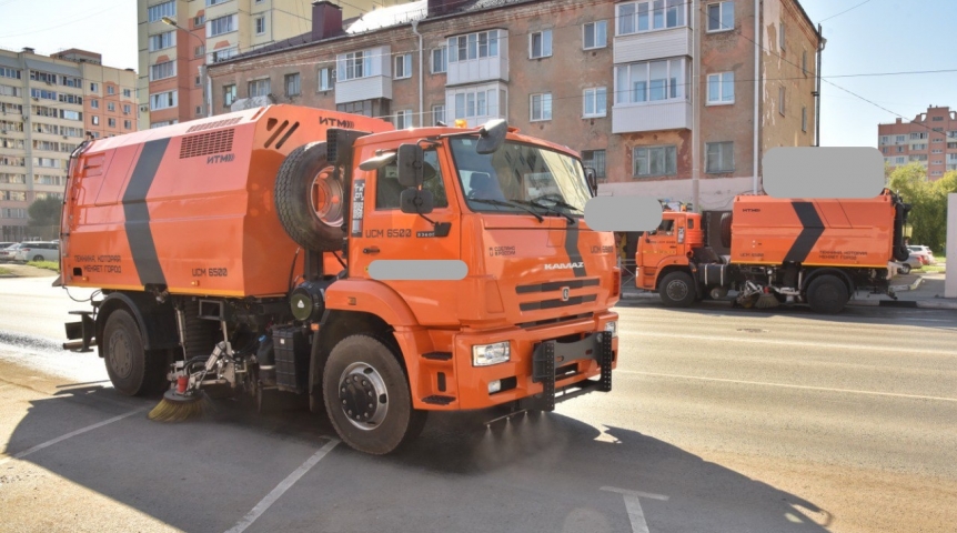 Город Улица Омская стала тестовым «плацдармом» для новой дорожной техники