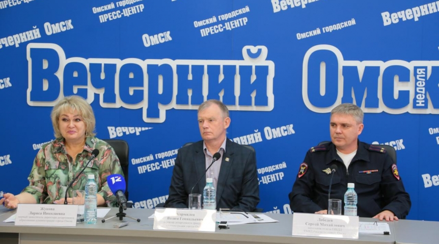 Новости образования В мэрии Омска подготовили школы, но все равно предупредили родителей