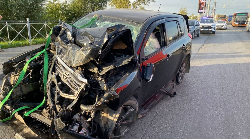 Выяснилась причина ДТП с автобусом в Омске Выяснилась причина ДТП с автобусом в Омске