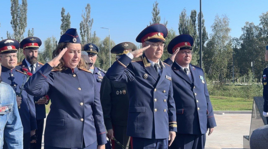Общество Омские следователи почтили память жертв терроризма