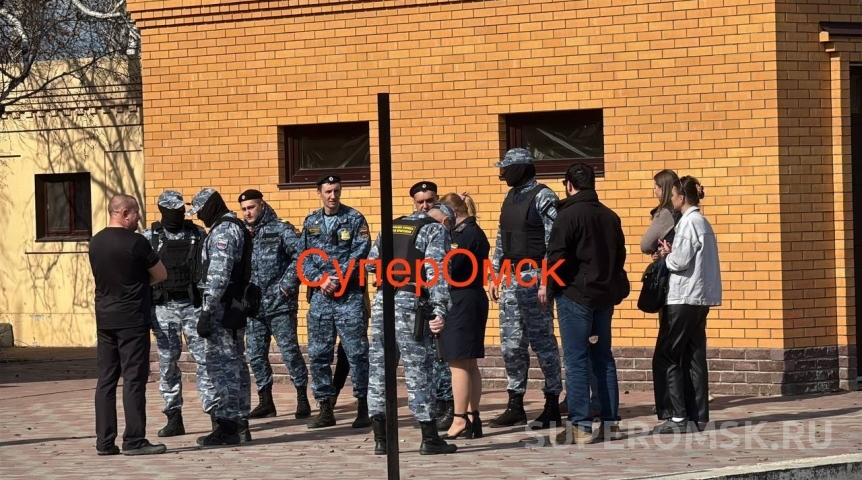 В Омске детей по суду переселили из коттеджа в квартиру В Омске детей по суду переселили из коттеджа в квартиру