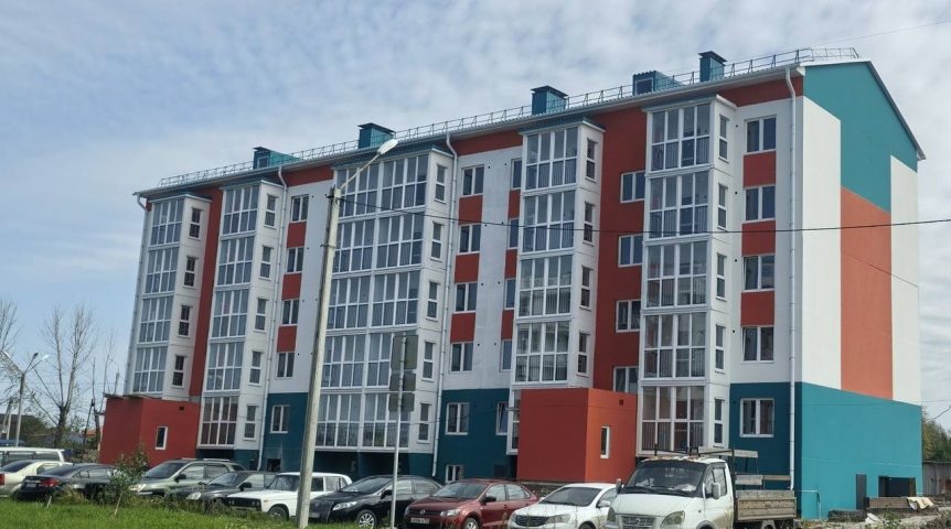 В омском квартале для переселенцев из аварийного жилья сдали новую шестиэтажку В омском квартале для переселенцев из аварийного жилья сдали новую шестиэтажку