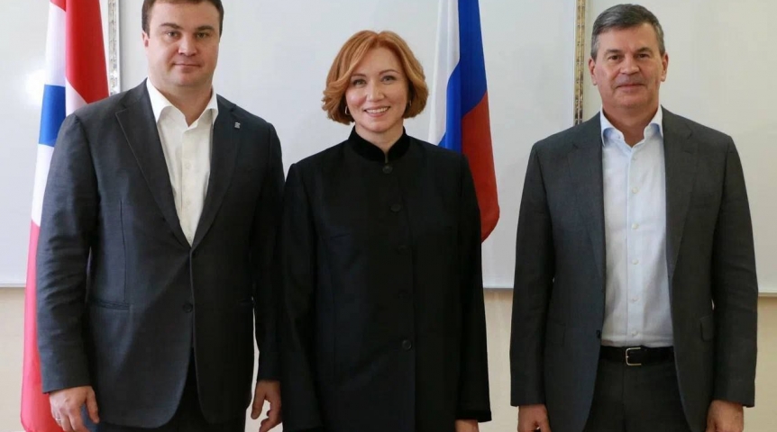 Стало известно о новой должности бывшего советника омского губернатора Ольги Боровской Стало известно о новой должности бывшего советника омского губернатора Ольги Боровской