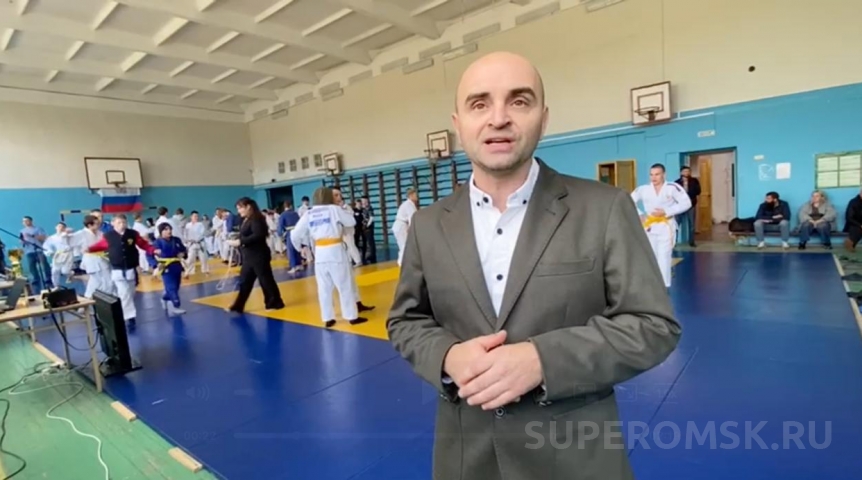 В Омске директор спортшколы сообщил о неожиданном влиянии телефонных игр на детей В Омске директор спортшколы сообщил о неожиданном влиянии телефонных игр на детей