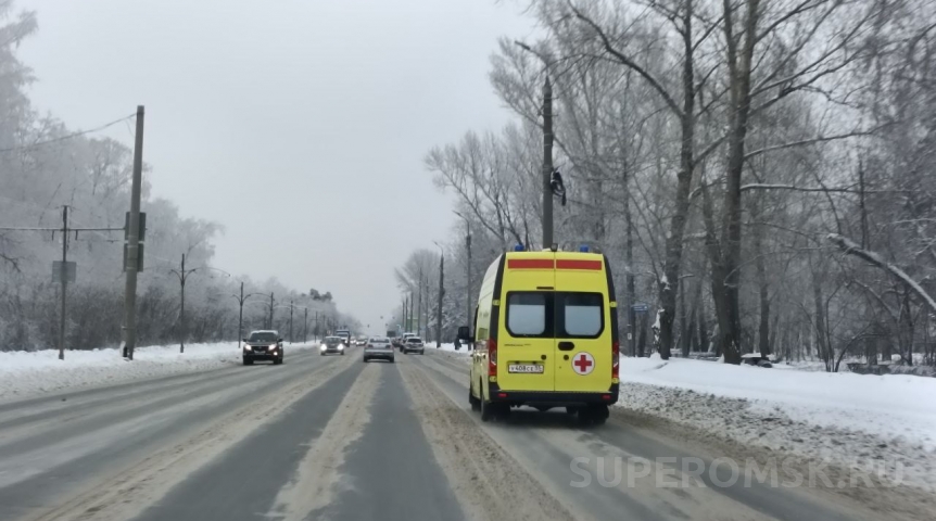 Нагрузка на омскую скорую помощь стабильно растет всю осень Нагрузка на омскую скорую помощь стабильно растет всю осень