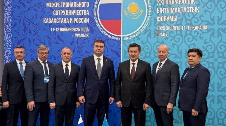 Делегация Омской области во главе с Виталием Хоценко работает на российско-казахстанском форуме Делегация Омской области во главе с Виталием Хоценко работает на российско-казахстанском форуме