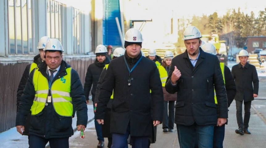 Губернатор Хоценко побывал на омских предприятиях металлургической и легкой промышленности Губернатор Хоценко побывал на омских предприятиях металлургической и легкой промышленности