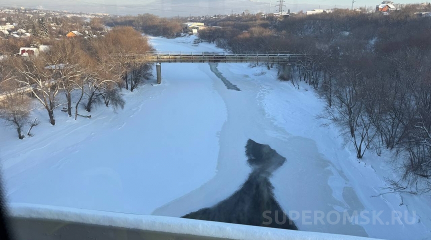 Полынья в Омске появилась в новом месте Полынья в Омске появилась в новом месте