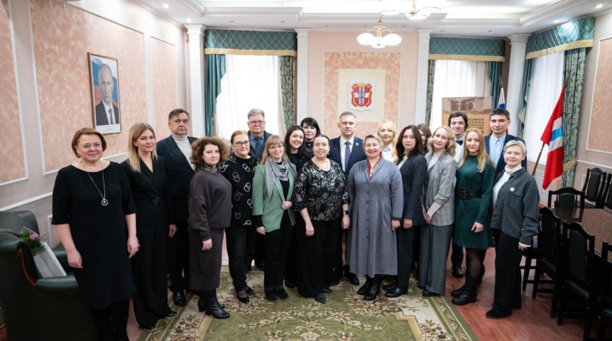 Омских деятелей культуры отметили премией губернатора – список лауреатов Омских деятелей культуры отметили премией губернатора – список лауреатов