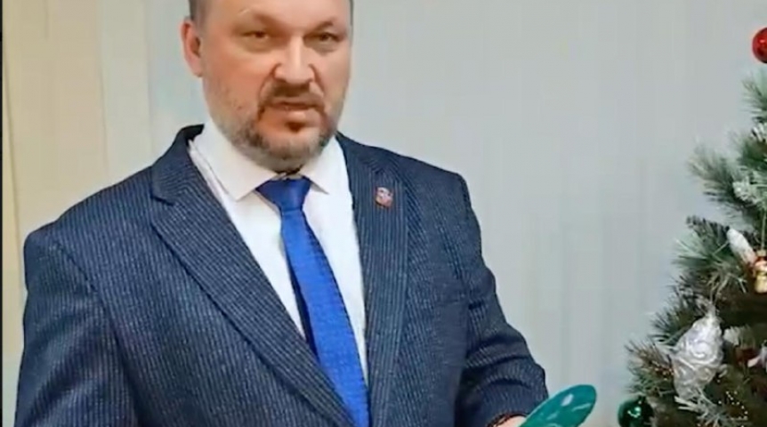 Глава Омского района исполнит желания детей перед Новым годом Глава Омского района исполнит желания детей перед Новым годом