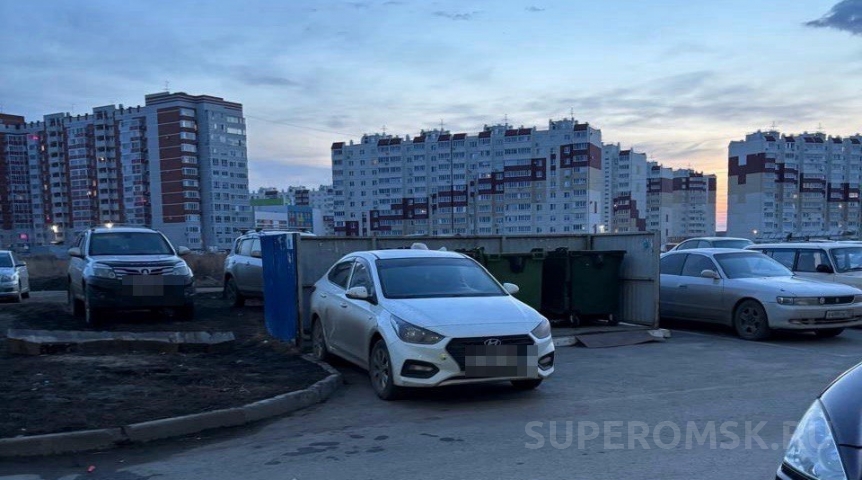 В Омске определили суммы штрафов за парковку там, где нельзя В Омске определили суммы штрафов за парковку там, где нельзя