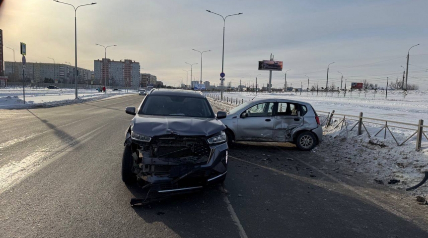 Происшествия в Омске Появились детали жесткого столкновения на Лукашевича в Омске