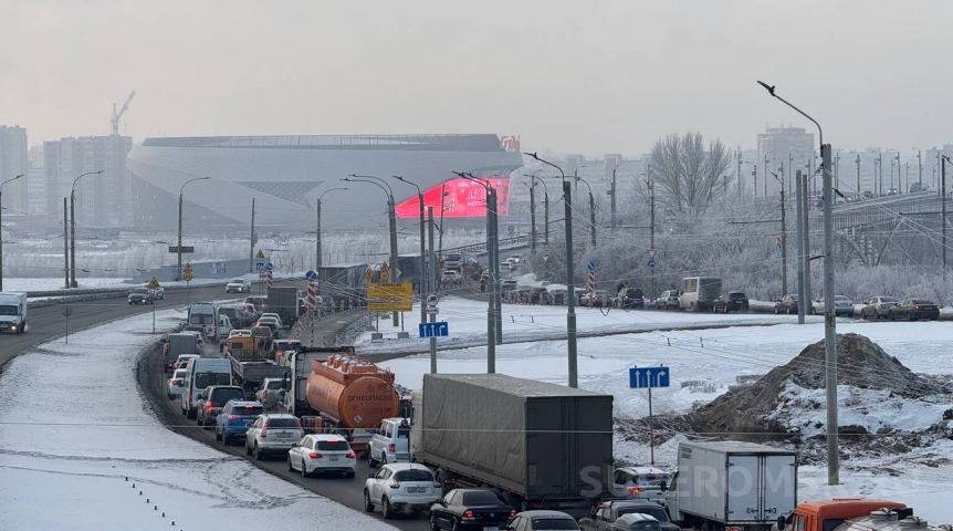 Вечер понедельника ознаменовался непогодой и пробками в Омске