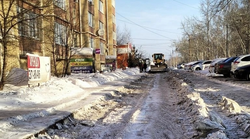 Важное В Омском районе продолжаются работы по зимнему содержанию дорог