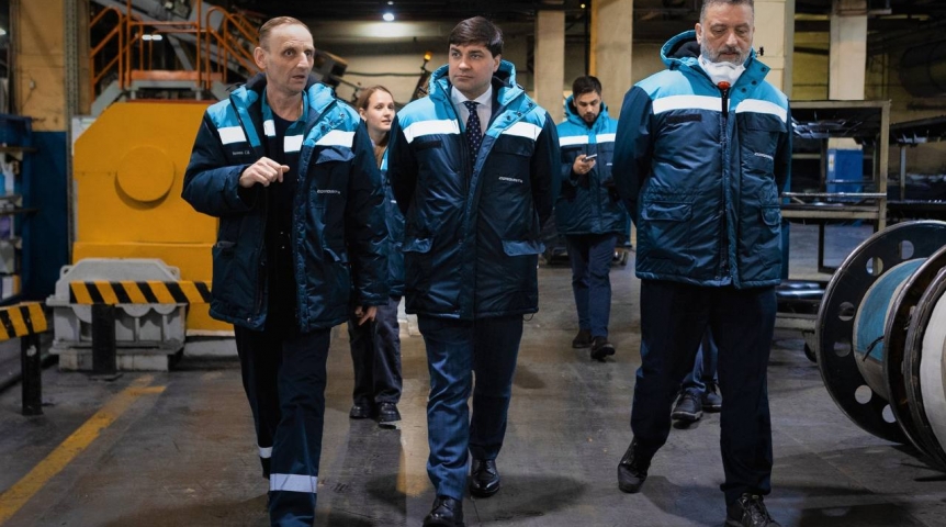 Промышленность Делегация Минпромторга РФ оценила омскую производственную площадку холдинга «Кордиант»