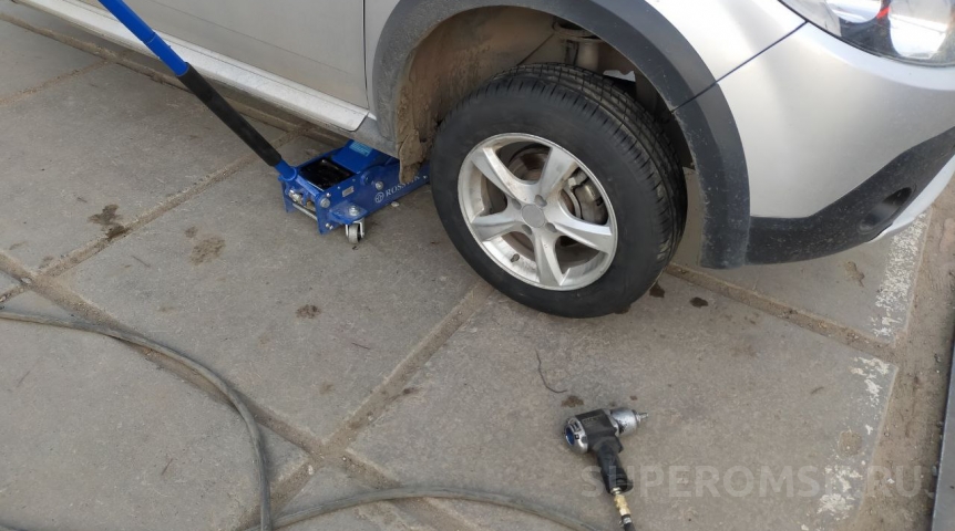 Автоновости Когда и как омичам правильно менять зимнюю резину на летнюю: ответил эксперт