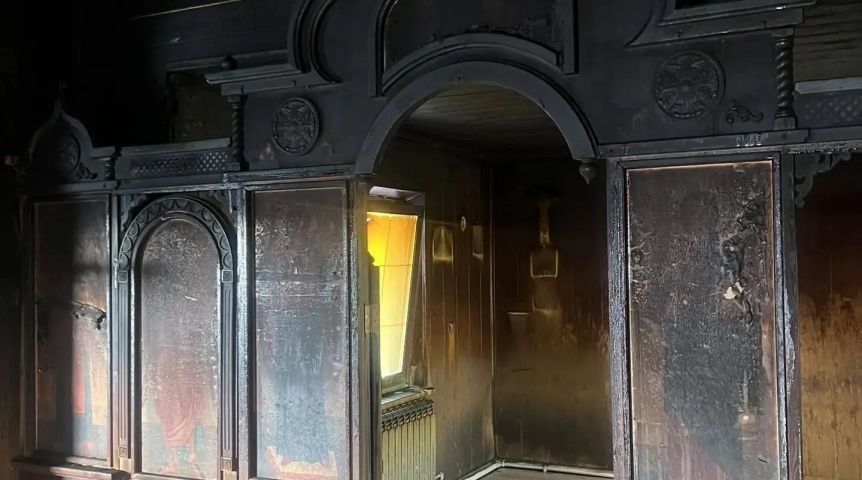 Под Омском вновь горел храм Под Омском вновь горел храм