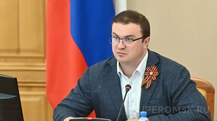 Омский губернатор Хоценко создал штаб по ситуации в Осташково Омский губернатор Хоценко создал штаб по ситуации в Осташково