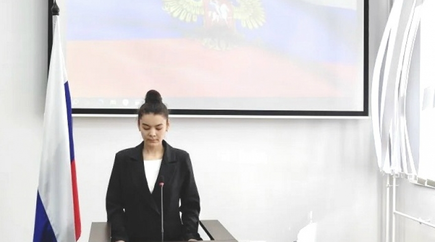Судебные новости Коллегия утвердила дебют красавицы-судьи в САО Омска