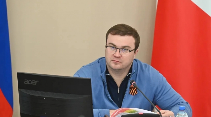 Хоценко провел заседание штаба по крупным стройкам в Омской области