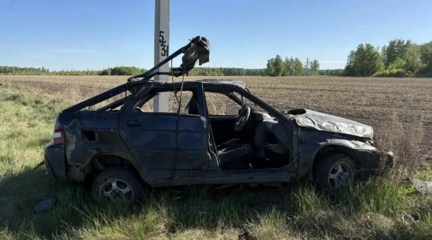 Происшествия в Омске Появились кадры жуткого ДТП с подростками в Омской области