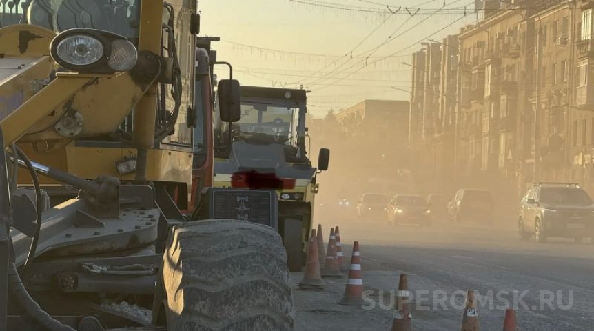 Когда на улице Красный Путь у метромоста в Омске уложат новый асфальт? Когда на улице Красный Путь у метромоста в Омске уложат новый асфальт?