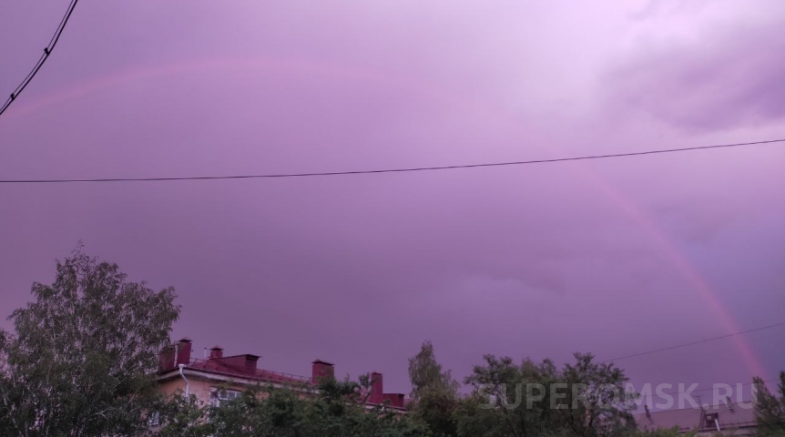 Под Омском заметили торнадо