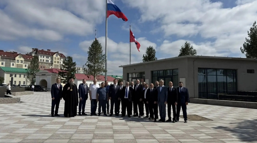 Новости политики Хоценко показал гостям форума в Омске благоустройство набережной Иртыша