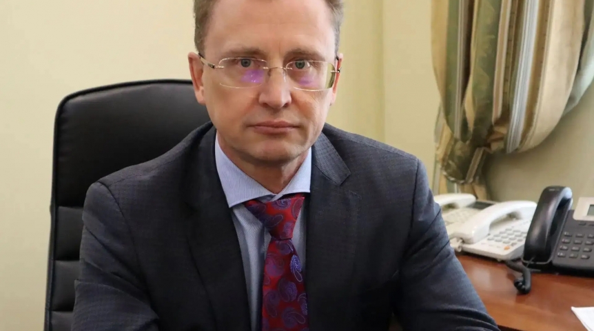 Областной клинической больнице Омска официально утвердили нового главврача Областной клинической больнице Омска официально утвердили нового главврача