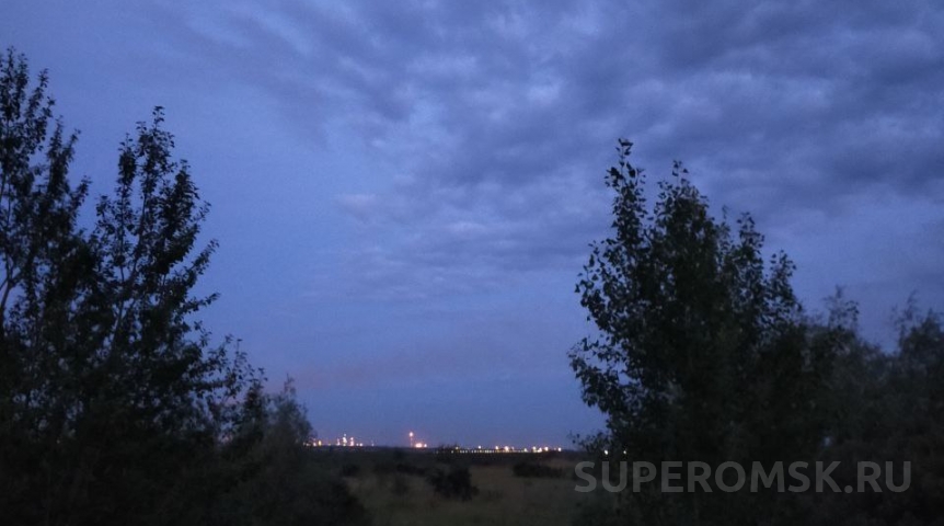 Омич заснял НЛО на видеорегистратор Омич заснял НЛО на видеорегистратор