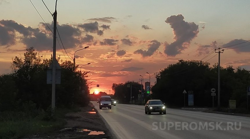 Общество После заморозков на Омскую область передали мощнейшую жару