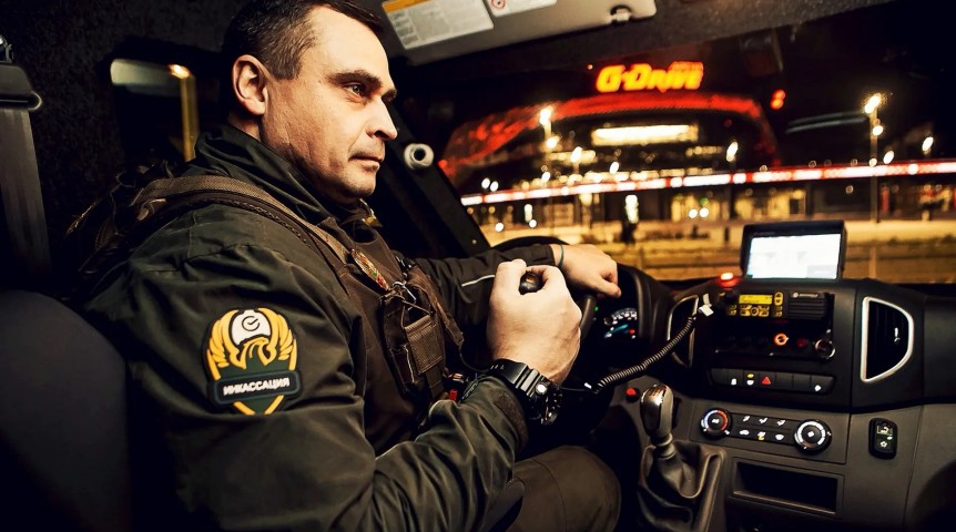 День инкассатора: заглянем в центр, где считают и возят деньги День инкассатора: заглянем в центр, где считают и возят деньги
