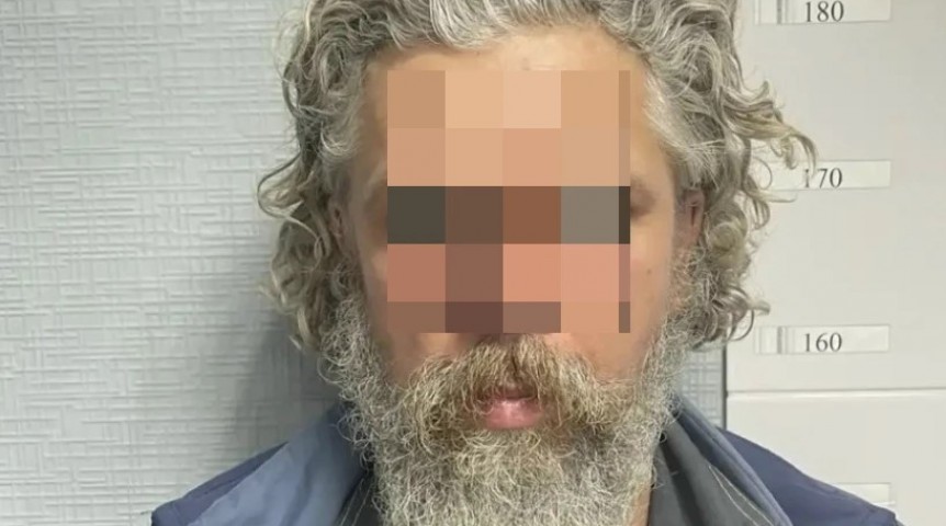 В Омске полиция установила личность эффектного мужчины В Омске полиция установила личность эффектного мужчины
