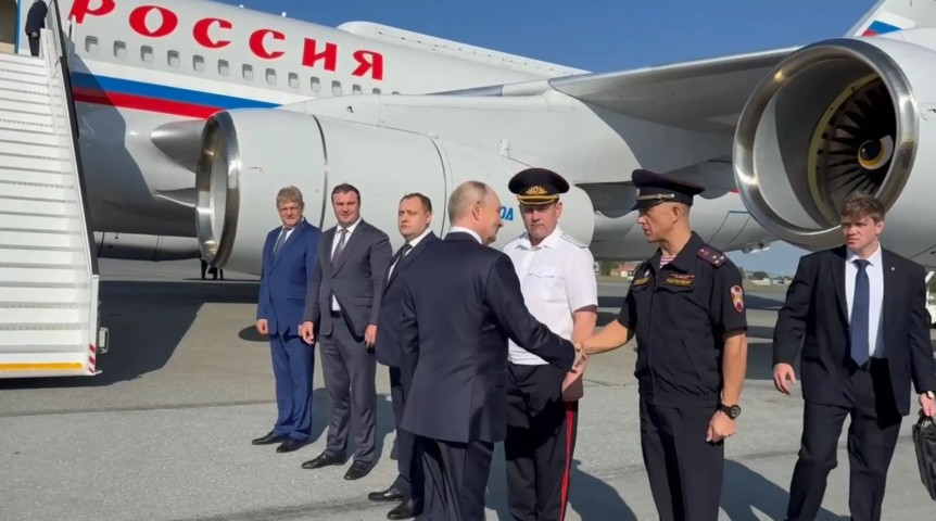 Путина в Омске встречал уже новый глава Росгвардии по региону Путина в Омске встречал уже новый глава Росгвардии по региону